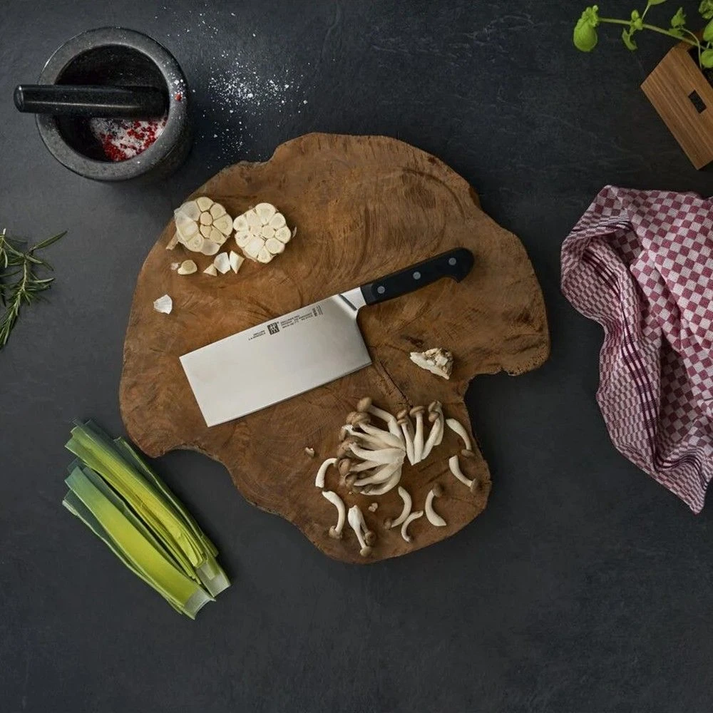 Zwilling Pro Chinese Chefs Knife 18cm (38419-181-0) - Image 2