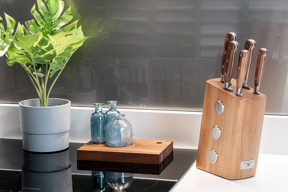 Rockingham Forge Pro Wood Series 2 Piece Set (9cm Paring Knife & 18cm Santoku Knife) - Image 4