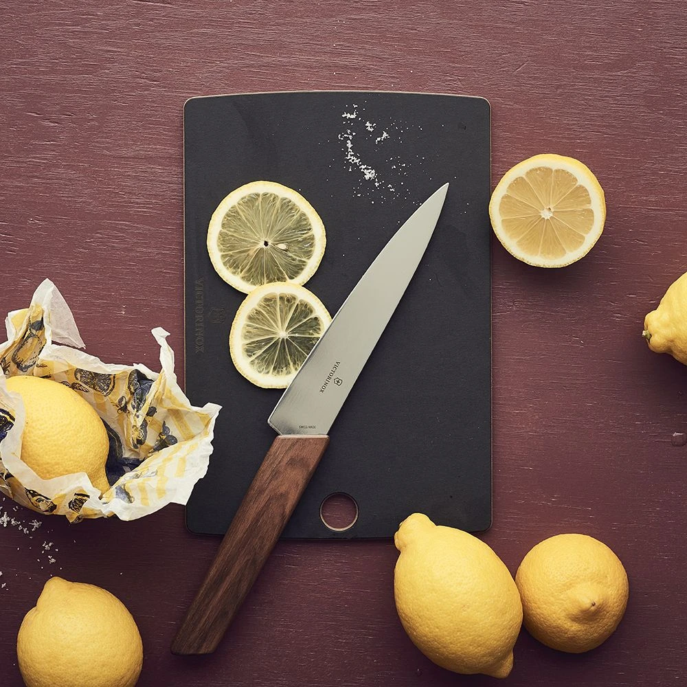 Victorinox Swiss Modern Walnut Carving Set (690912) - Image 3