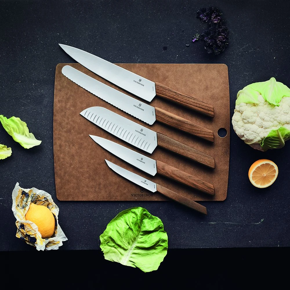 Victorinox Swiss Modern Walnut 12cm Steak Knife 2 Piece Set Straight Edge (6900012G) - Image 3